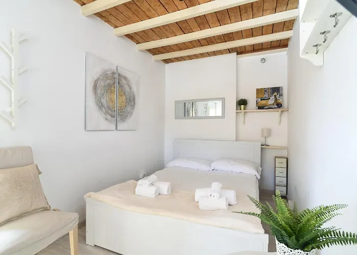 Navona With Terrace Backpackers Apartament